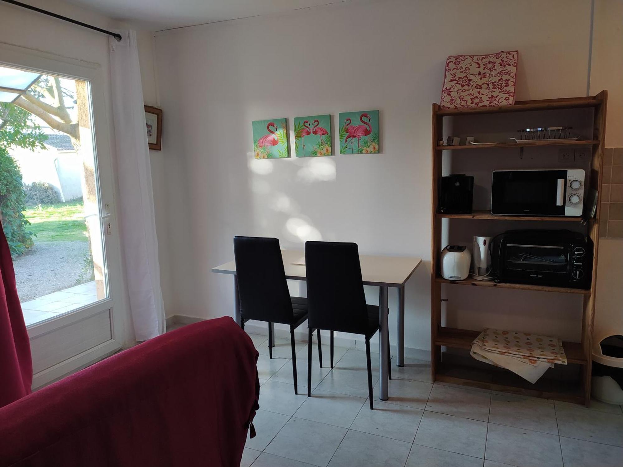 Abrivado Aimargues Lägenhet Exteriör bild